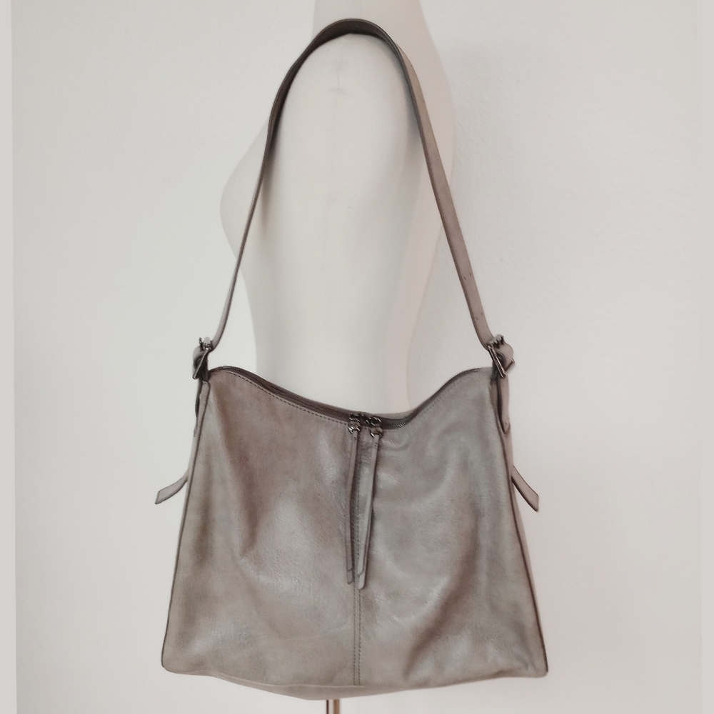 HOBO Soft Leather Valley Shoulder Bag in Titanium Grey EUC - Picture 3 of 6